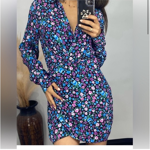 Zara Dresses & Skirts - New Zara Floral Print V-Neck Satin Effect Wrap Mini Dress